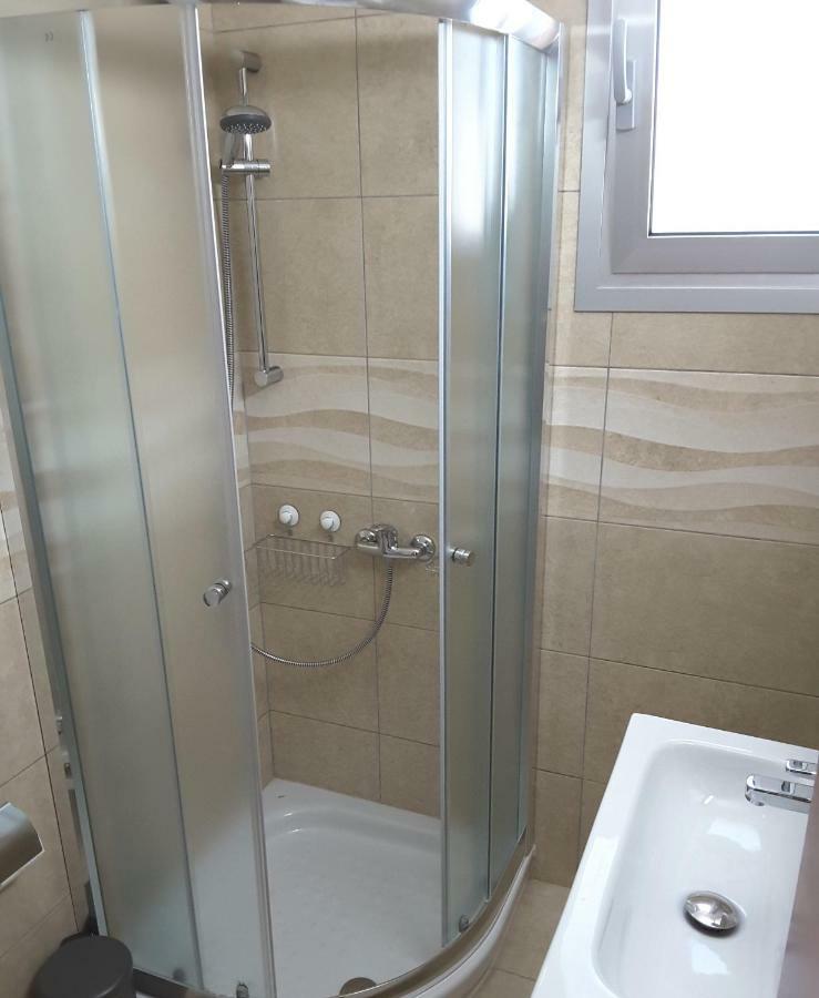 Lighthouse By The Sea Lovely 2Bdr Apartment Paphos Exteriör bild