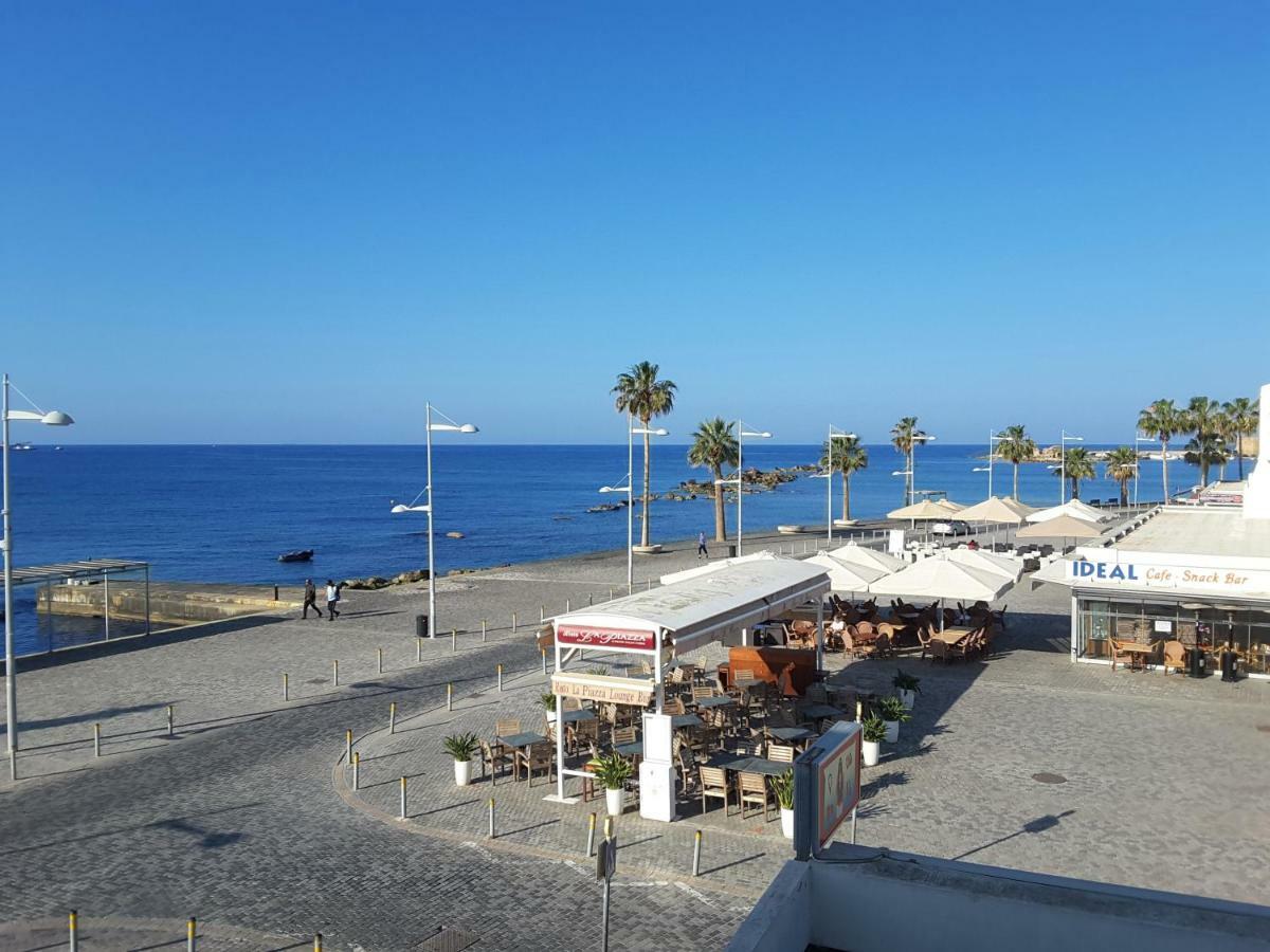 Lighthouse By The Sea Lovely 2Bdr Apartment Paphos Exteriör bild